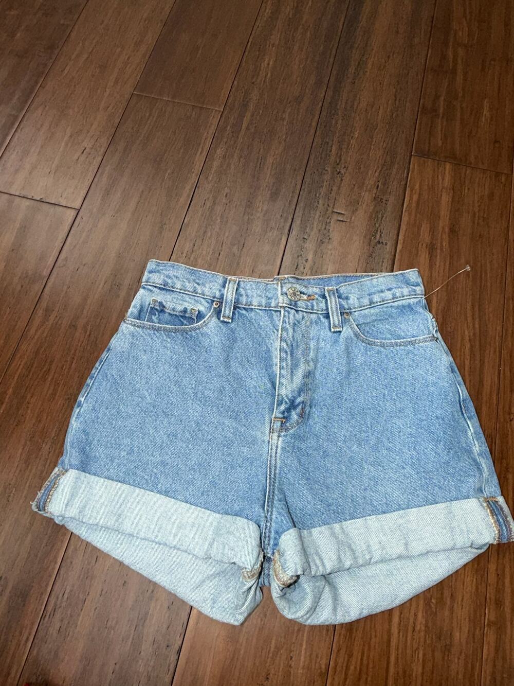 "High-Waisted Mom Short"  BDG Urban Outfitters 25